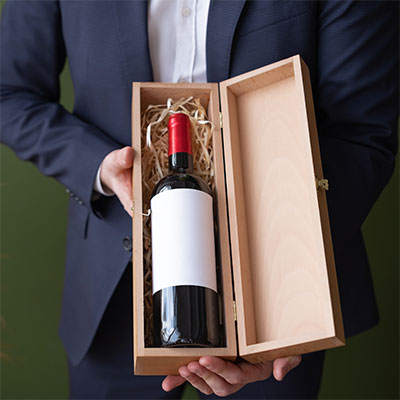 Corporate gift giving from Cellars Wine Club